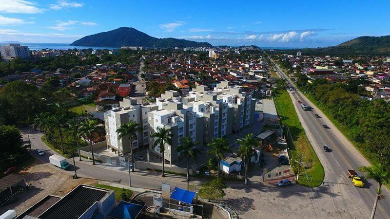 Condominio Jdm Das Palmeiras 乌巴图巴 外观 照片